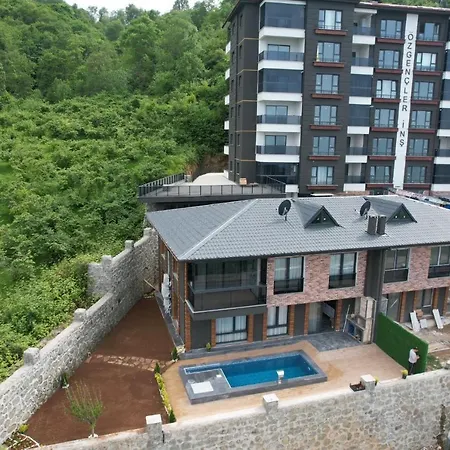 With Pool On The Beach Apartment