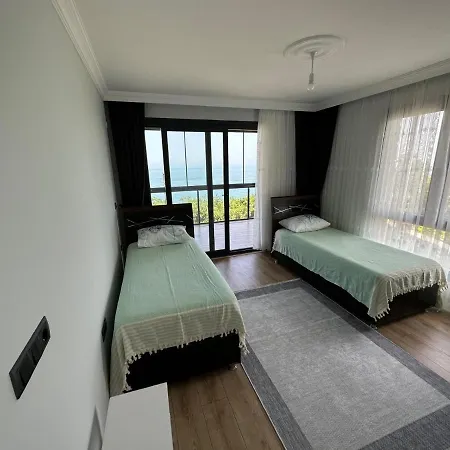 Apartment With Pool On The Beach