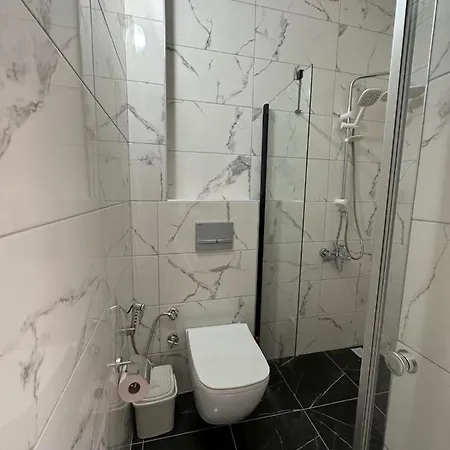 Apartment With Pool On The Beach Trabzon